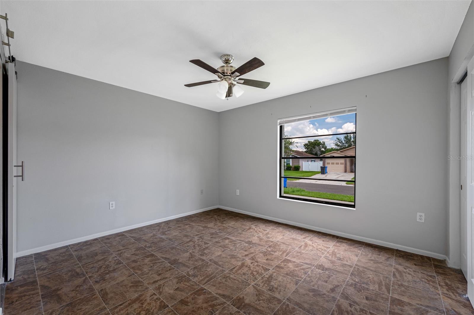 Image 22 of 30 For 1411 Thistledown Drive