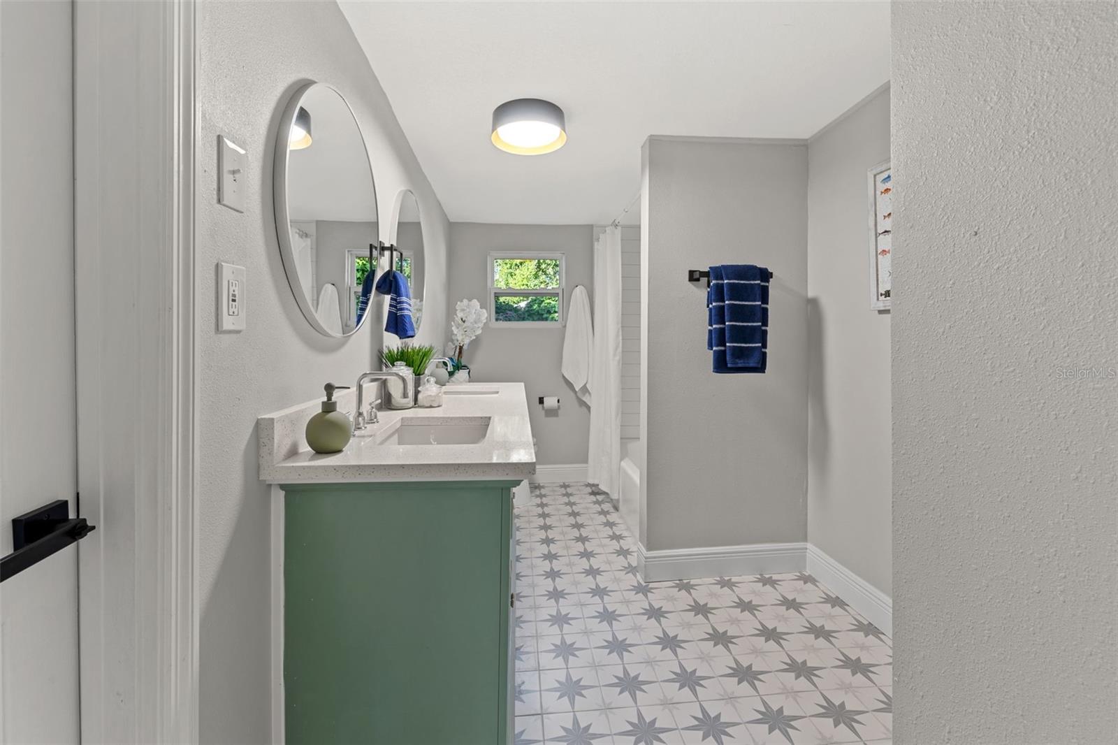 Image 15 of 33 For 1606 Osborne Avenue