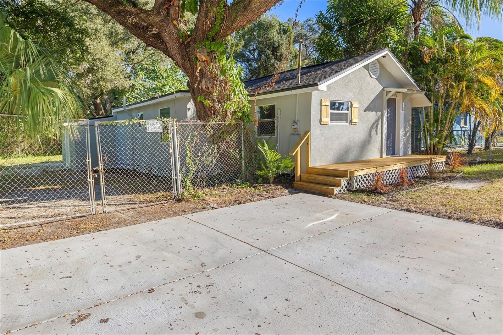 Image 29 of 33 For 1606 Osborne Avenue