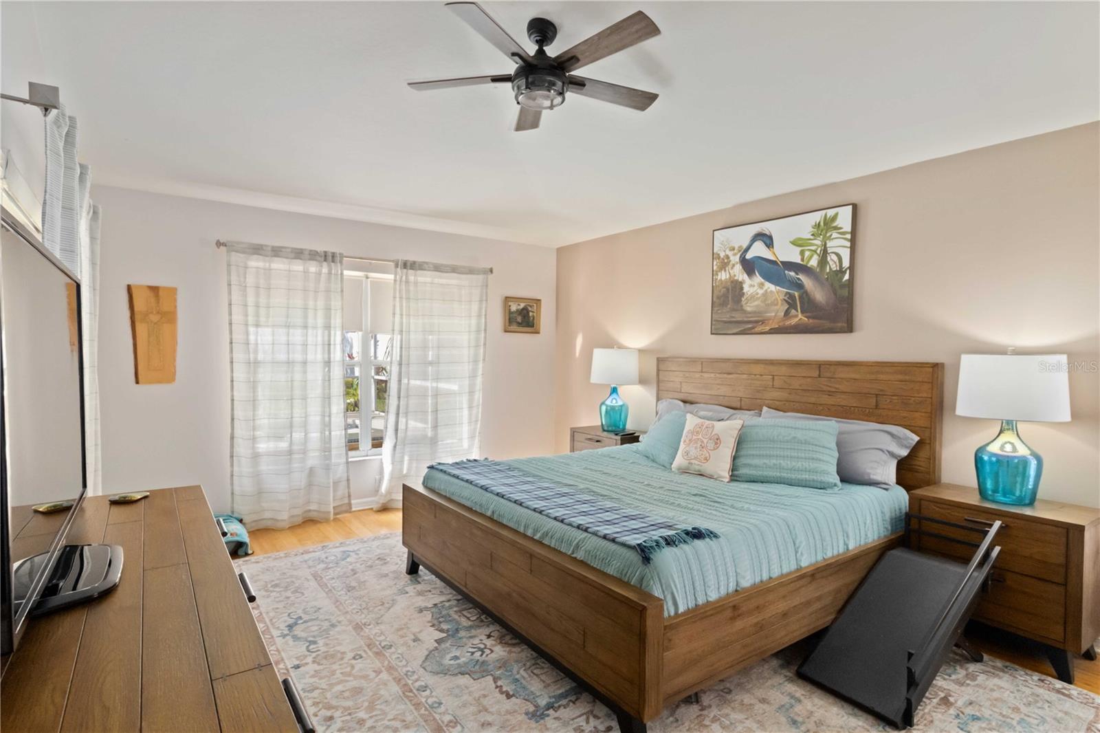 Image 17 of 43 For 8950 Aberdeen Creek Circle