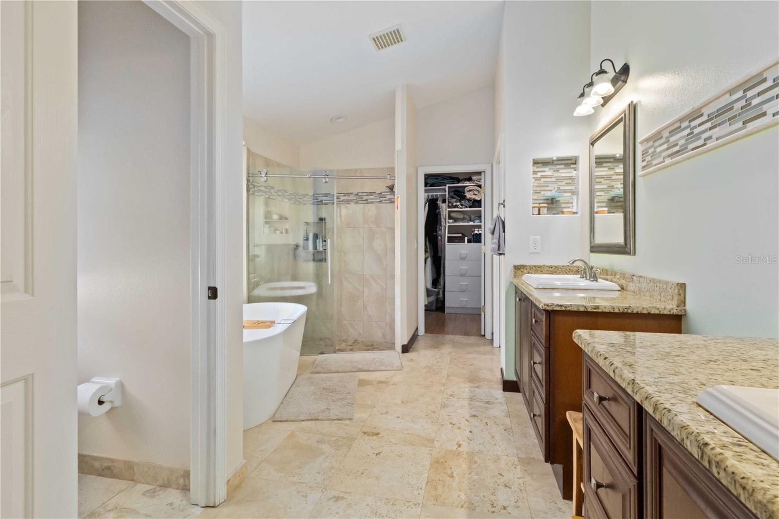 Image 20 of 43 For 8950 Aberdeen Creek Circle