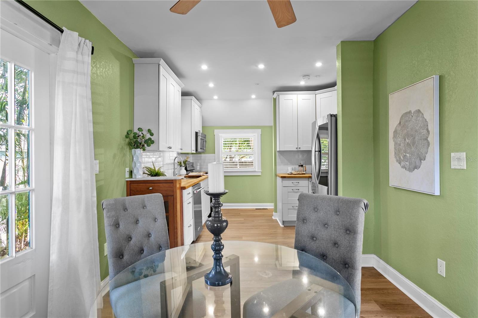 Image 16 of 36 For 937 5th Street N