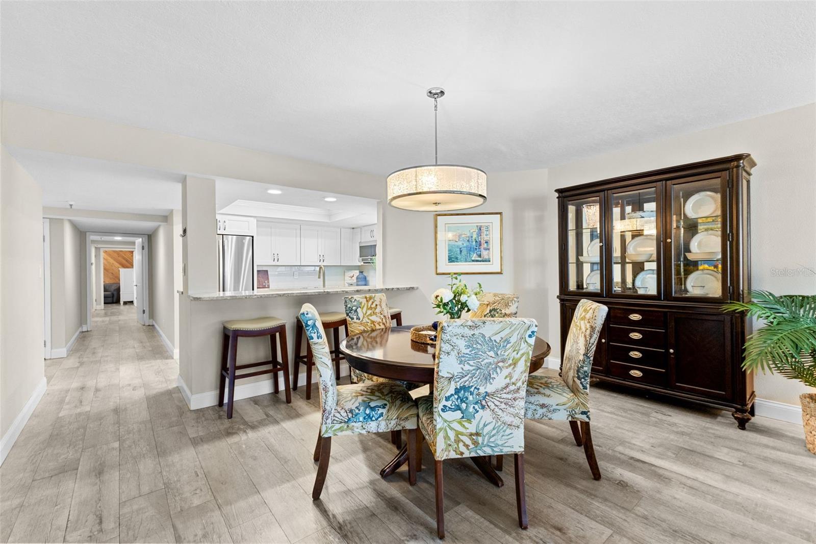Listing photo id 15 for 16332 Gulf Boulevard 2b