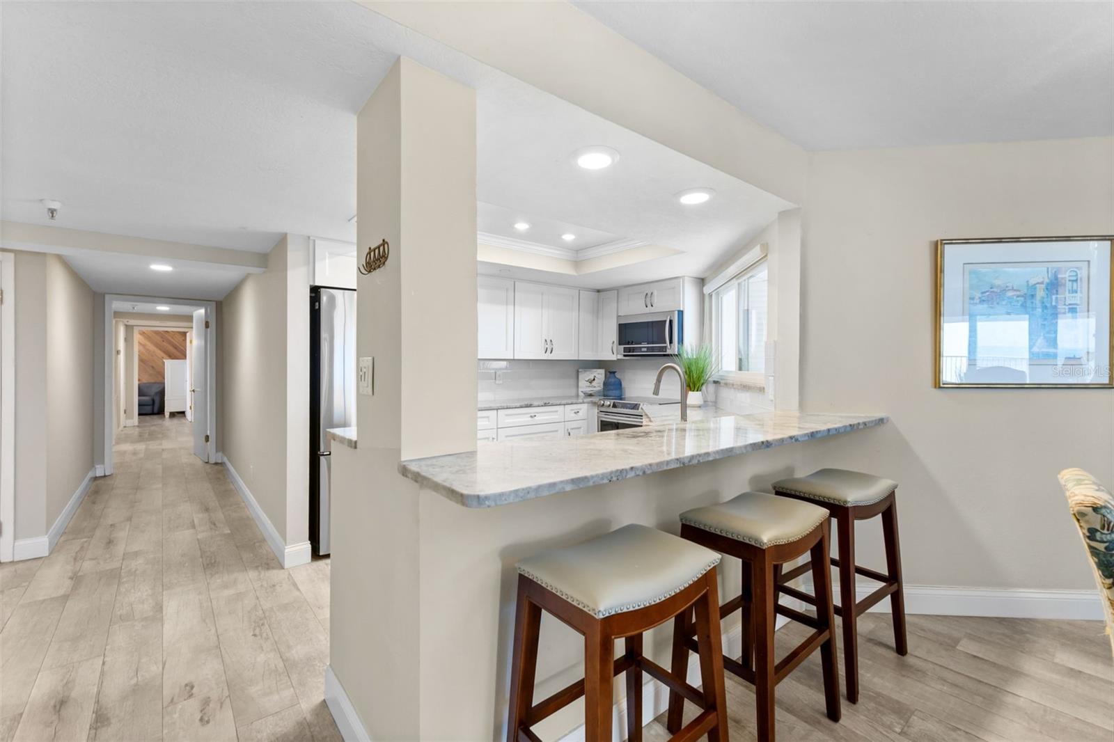 Listing photo id 16 for 16332 Gulf Boulevard 2b