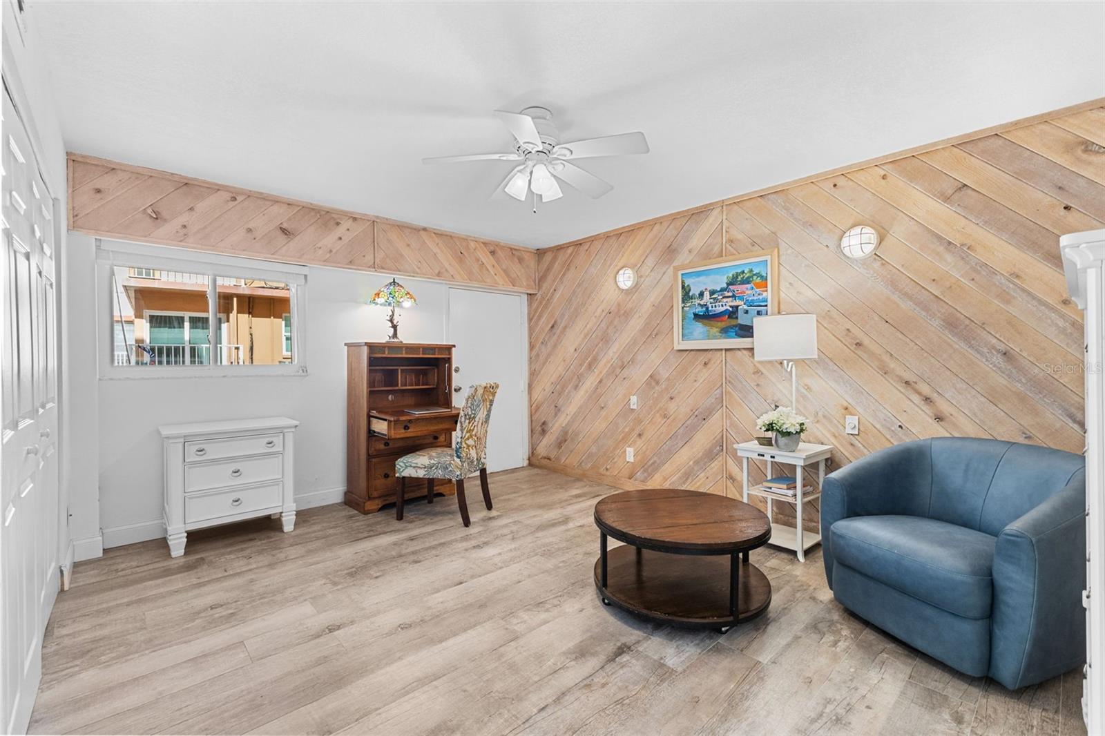 Listing photo id 28 for 16332 Gulf Boulevard 2b