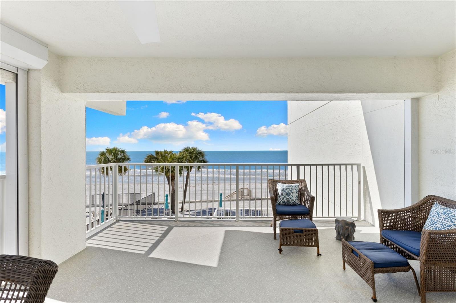 Listing photo id 35 for 16332 Gulf Boulevard 2b