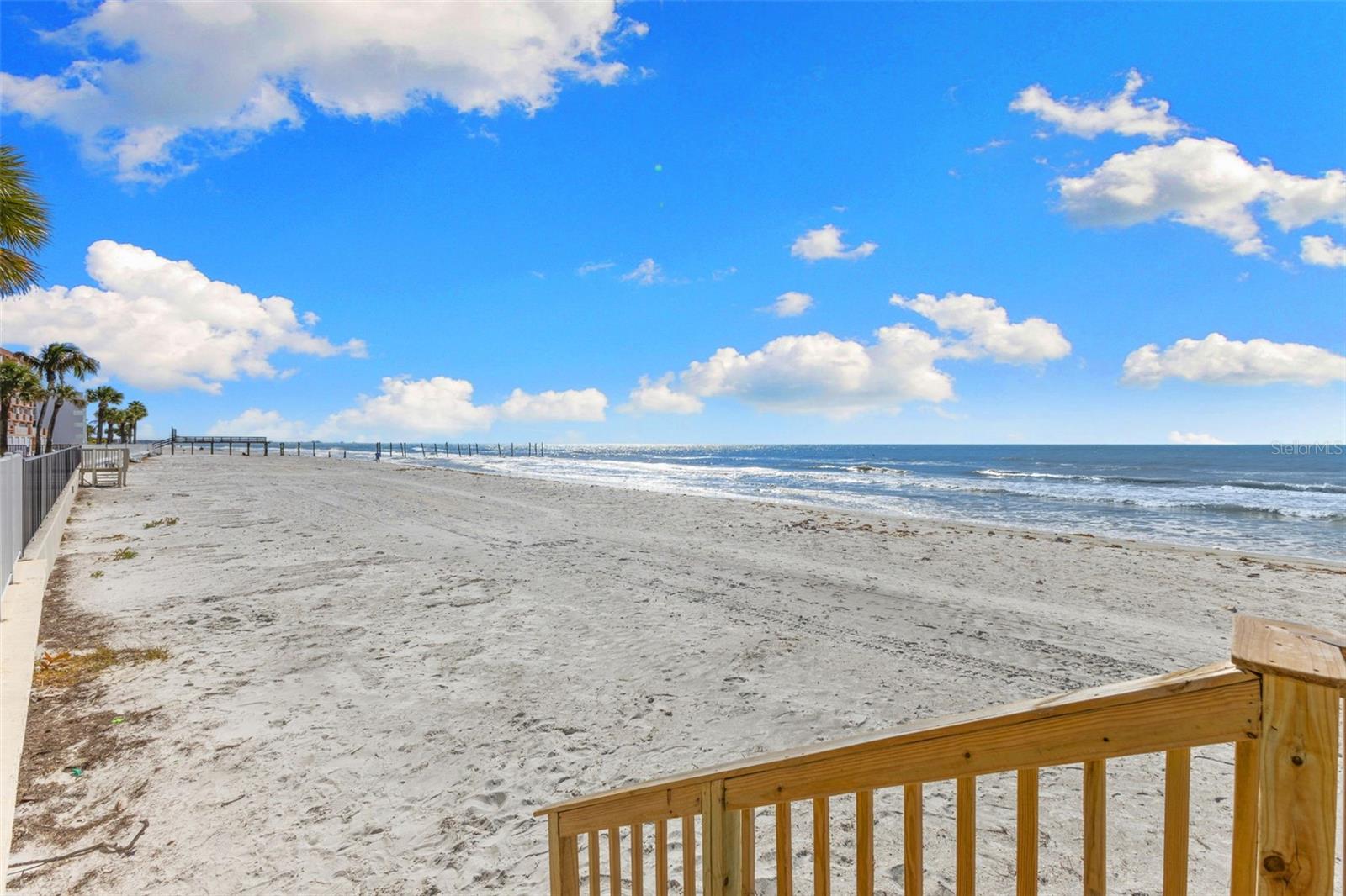 Listing photo id 44 for 16332 Gulf Boulevard 2b