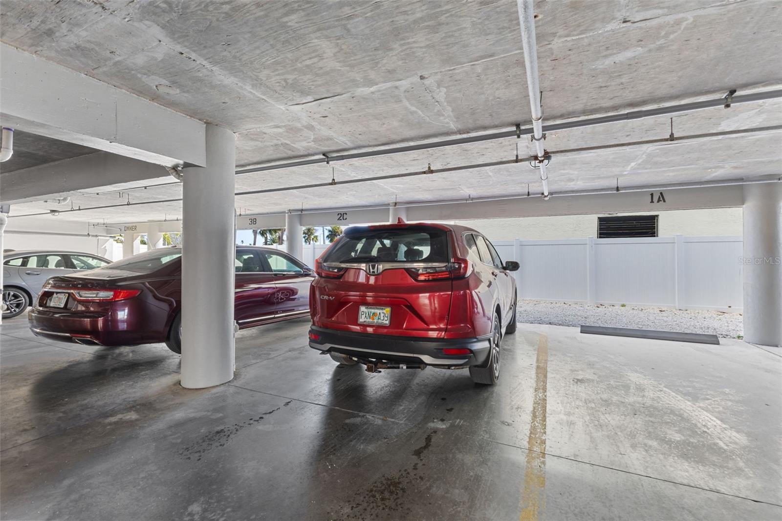 Listing photo id 47 for 16332 Gulf Boulevard 2b