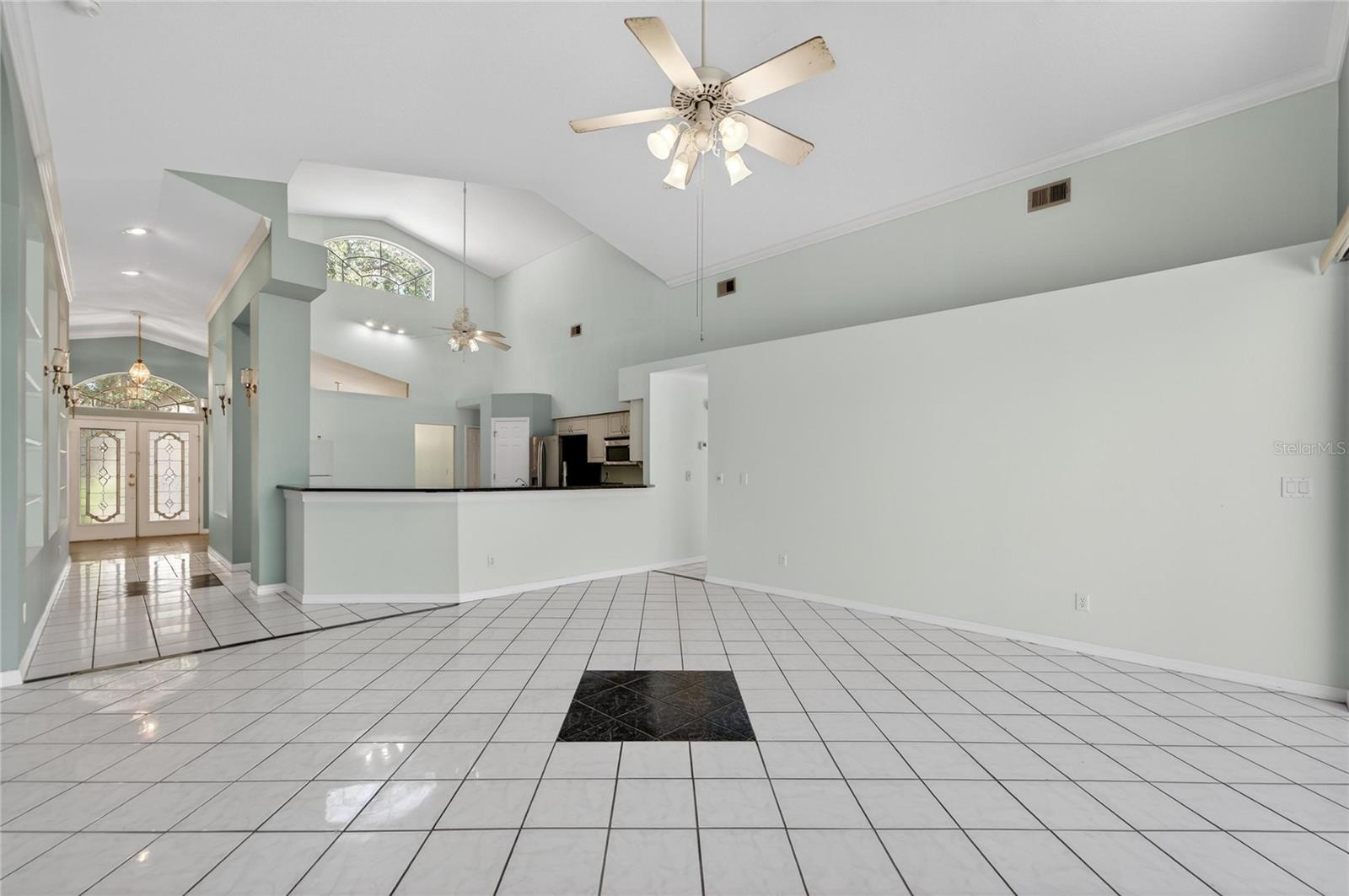 Image 26 of 73 For 4517 Oak River Circle