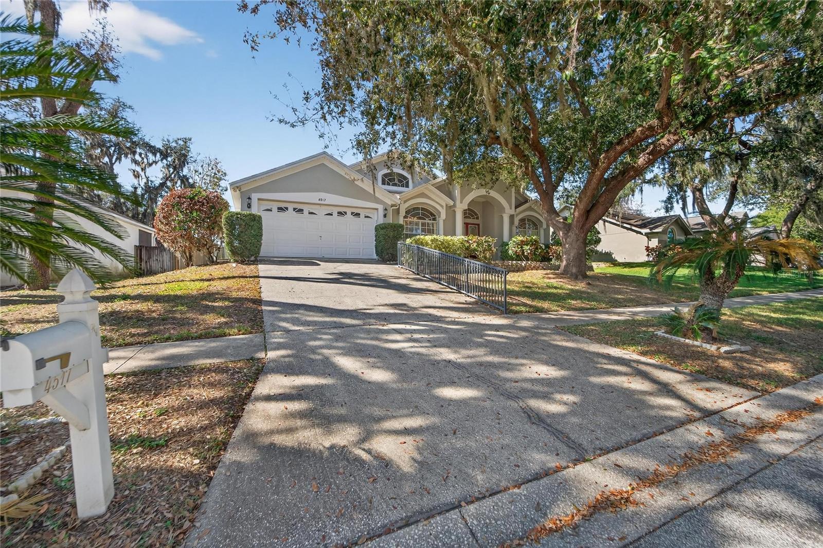 Image 4 of 73 For 4517 Oak River Circle