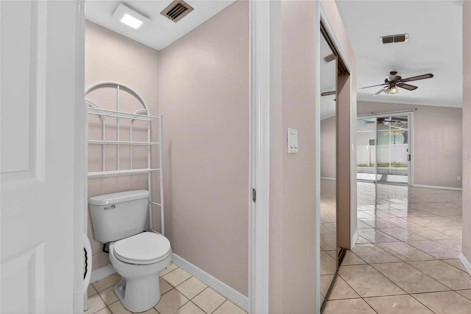 Image 40 of 73 For 4517 Oak River Circle