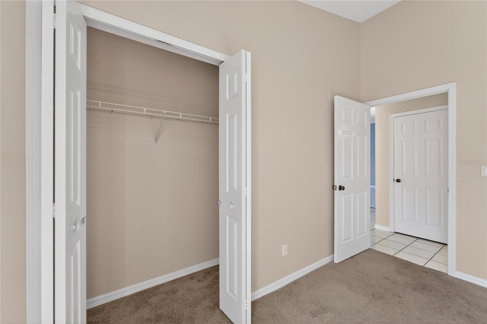 Image 45 of 73 For 4517 Oak River Circle