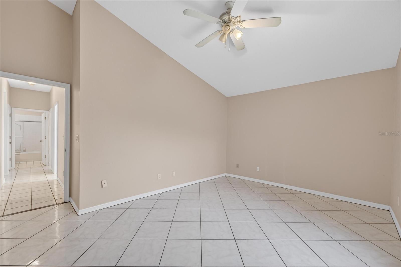 Image 54 of 73 For 4517 Oak River Circle