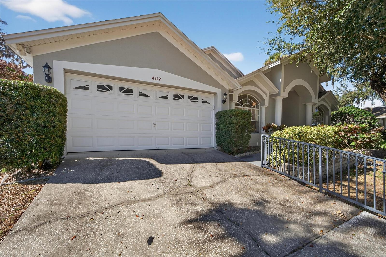 Image 6 of 73 For 4517 Oak River Circle