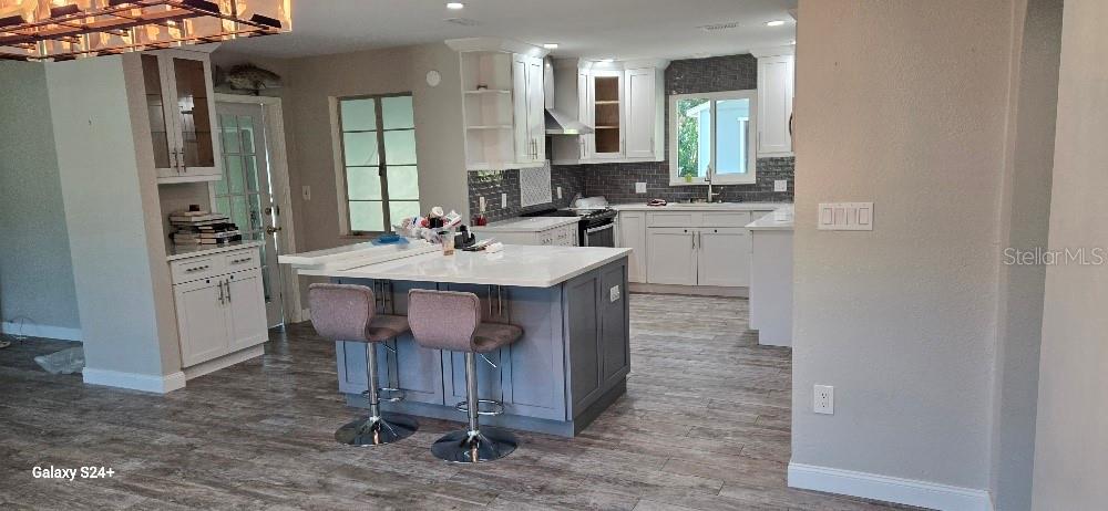 Image 2 of 6 For 339 Broadway