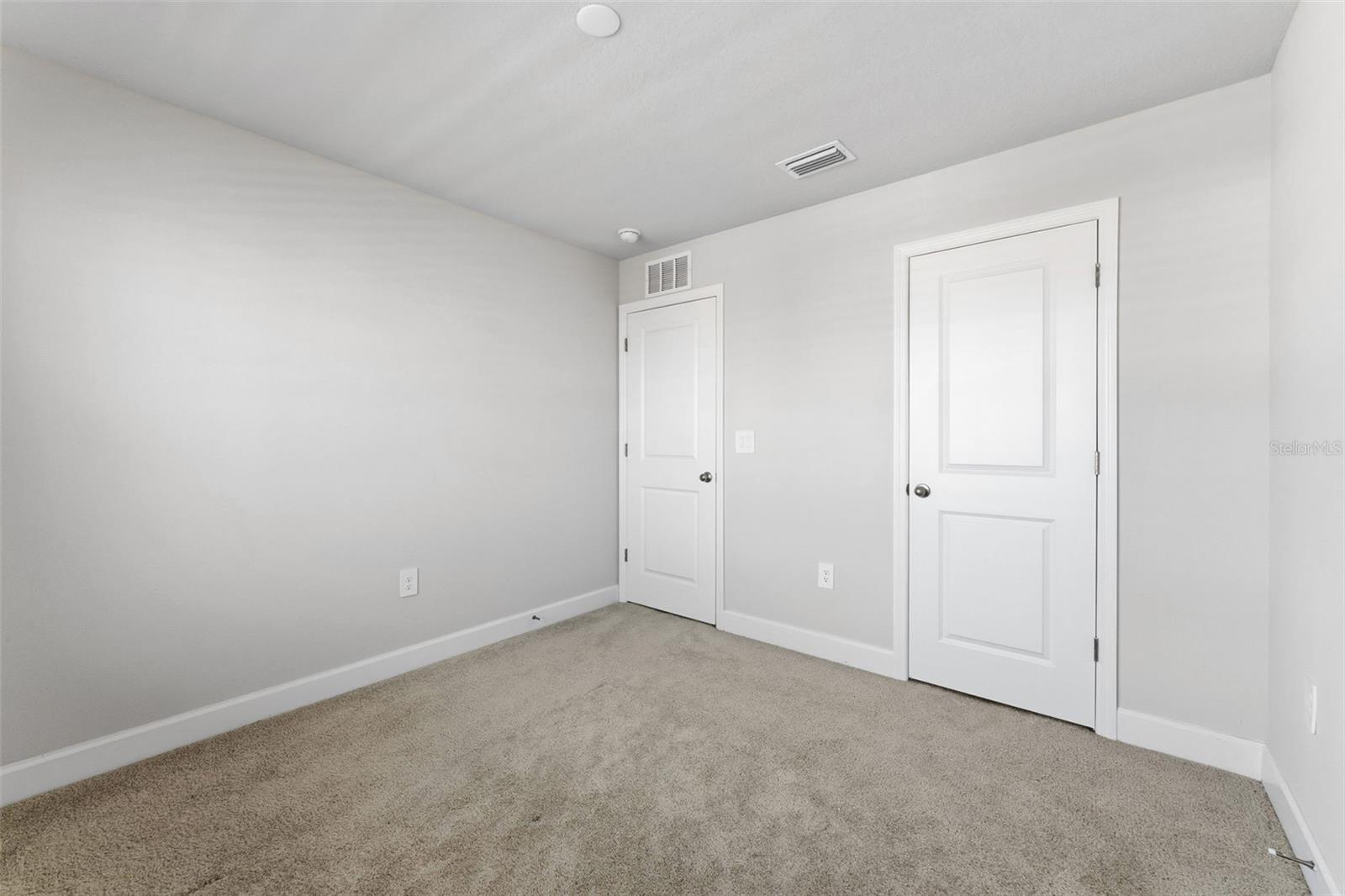 Image 20 of 31 For 14031 Crimson Avenue