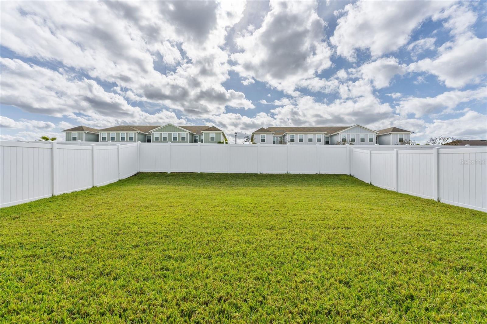 Image 26 of 31 For 14031 Crimson Avenue