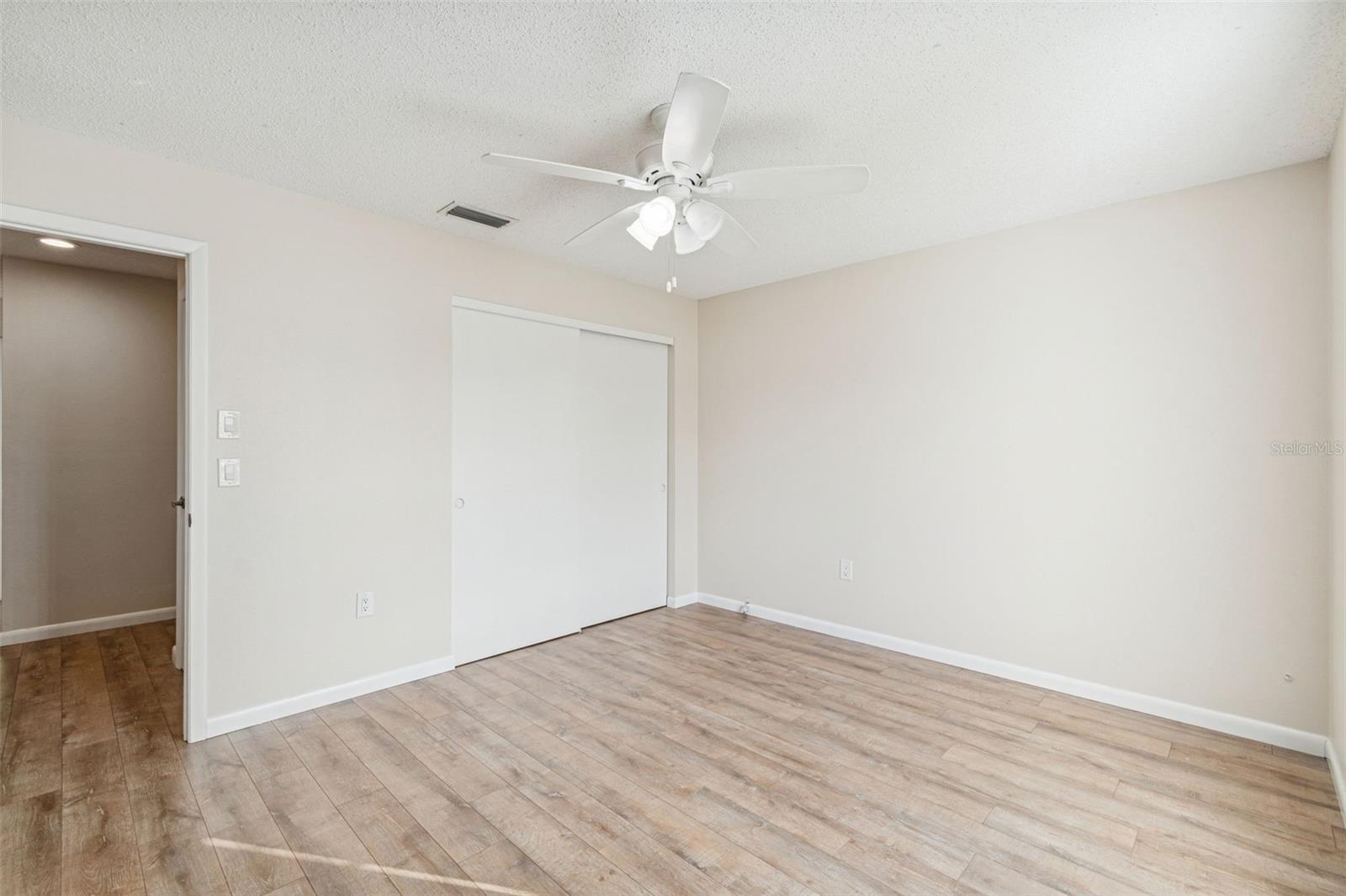 Image 37 of 55 For 2907 Narcissus Drive