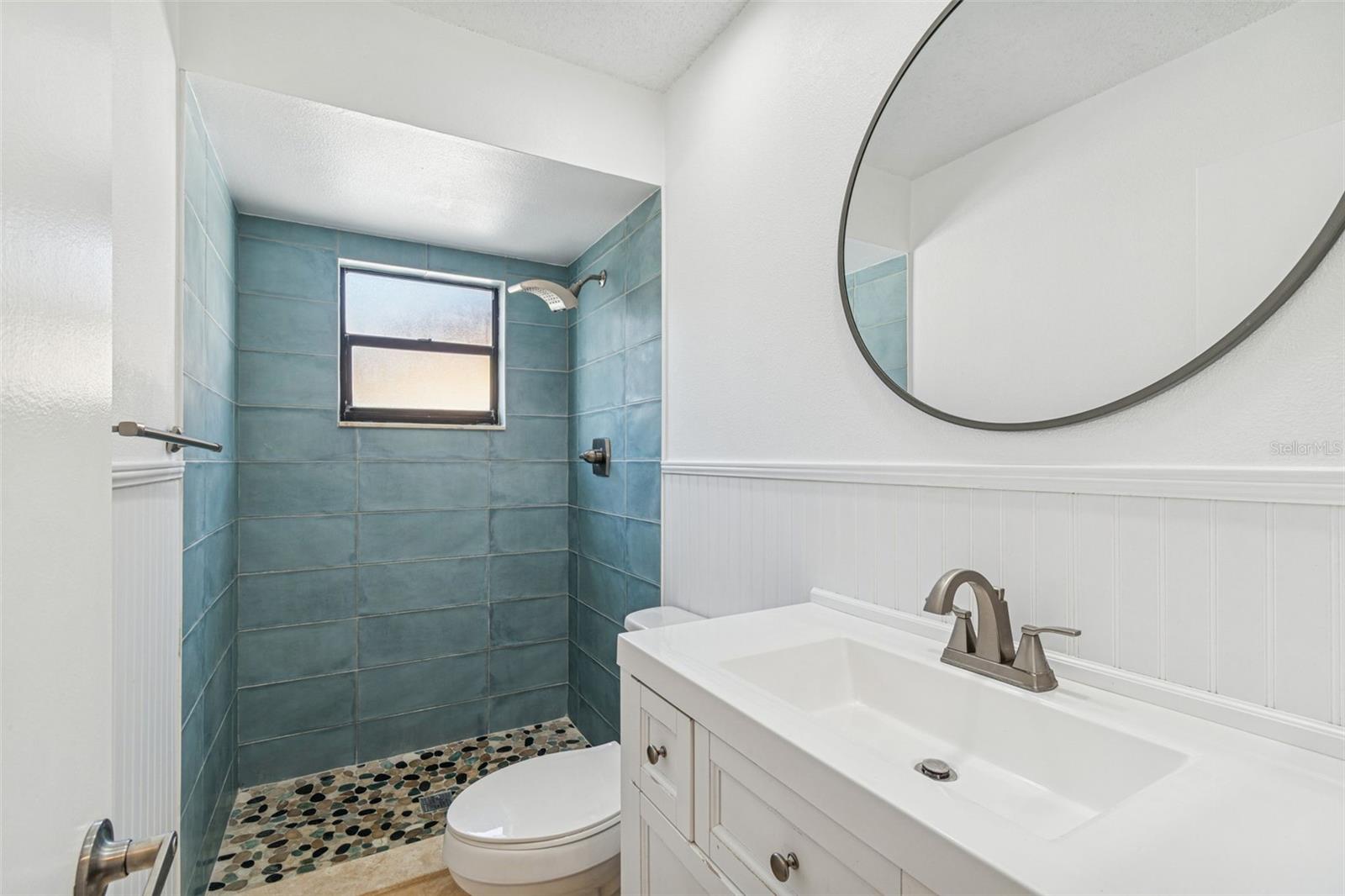 Image 40 of 55 For 2907 Narcissus Drive