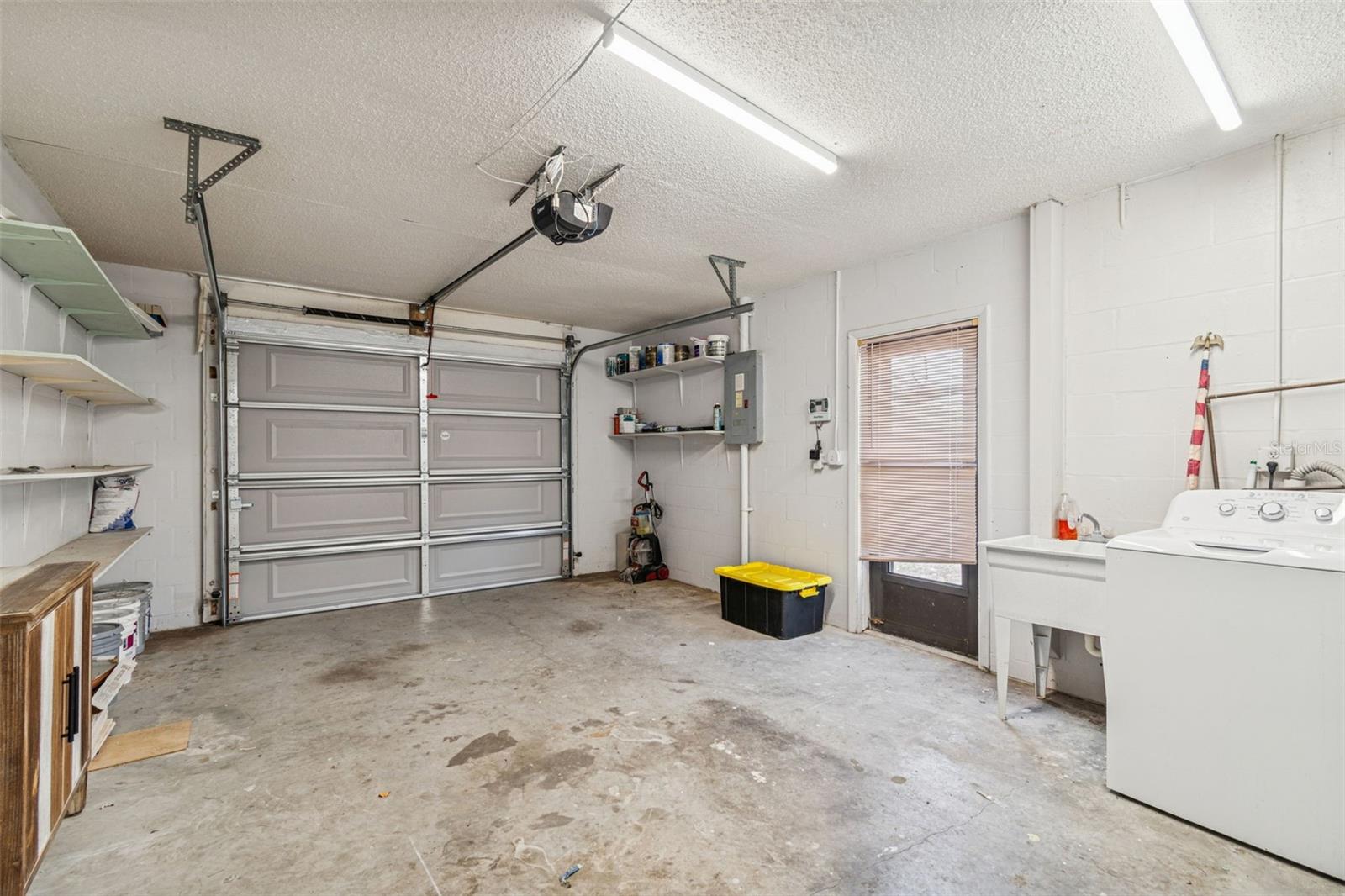 Image 42 of 55 For 2907 Narcissus Drive