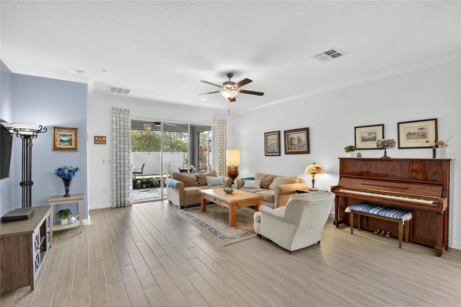 Image 17 of 66 For 16912 Anchor Root Street