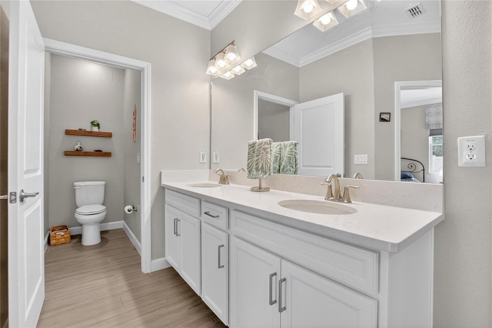 Image 29 of 66 For 16912 Anchor Root Street