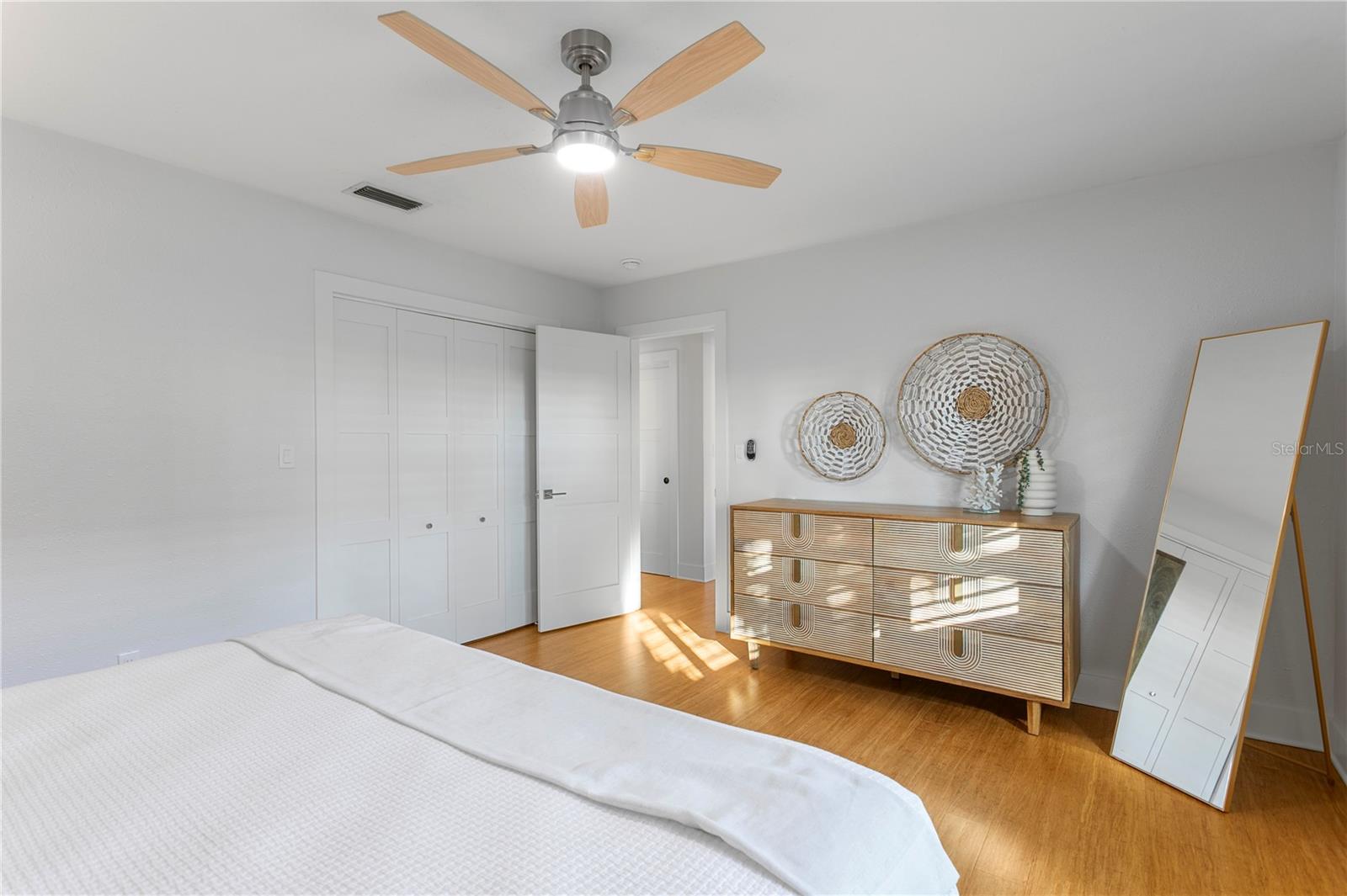 Image 23 of 47 For 253 Hermosita Drive