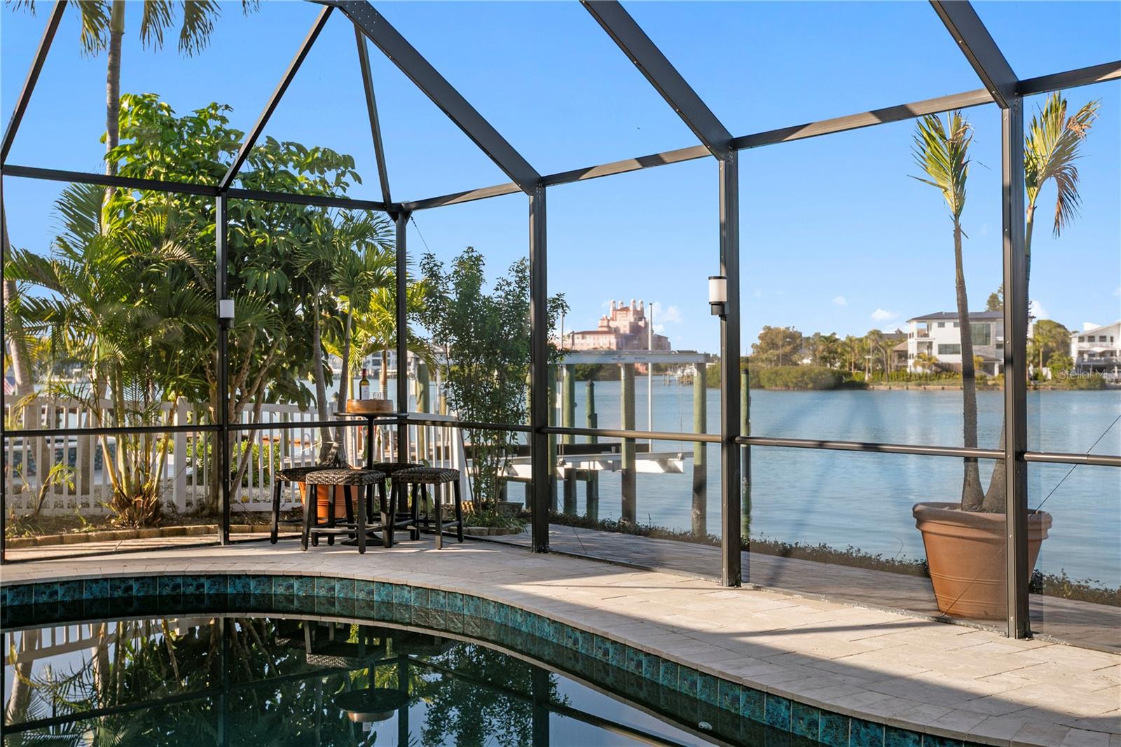 Image 28 of 47 For 253 Hermosita Drive