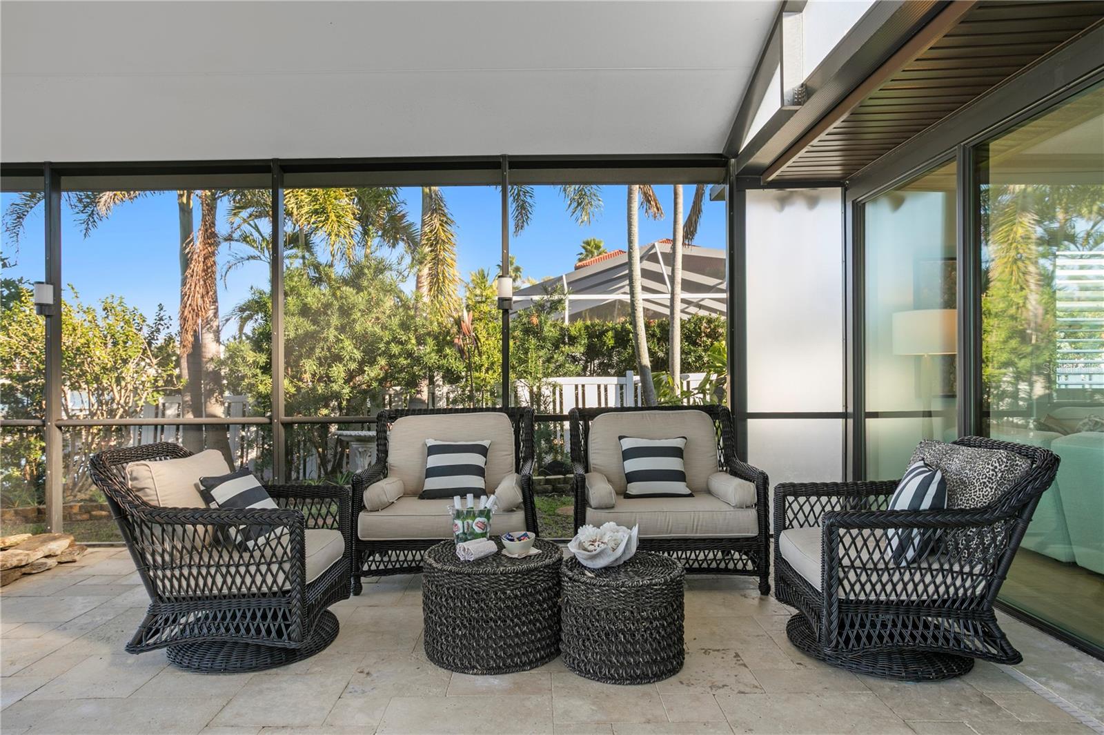 Image 29 of 47 For 253 Hermosita Drive