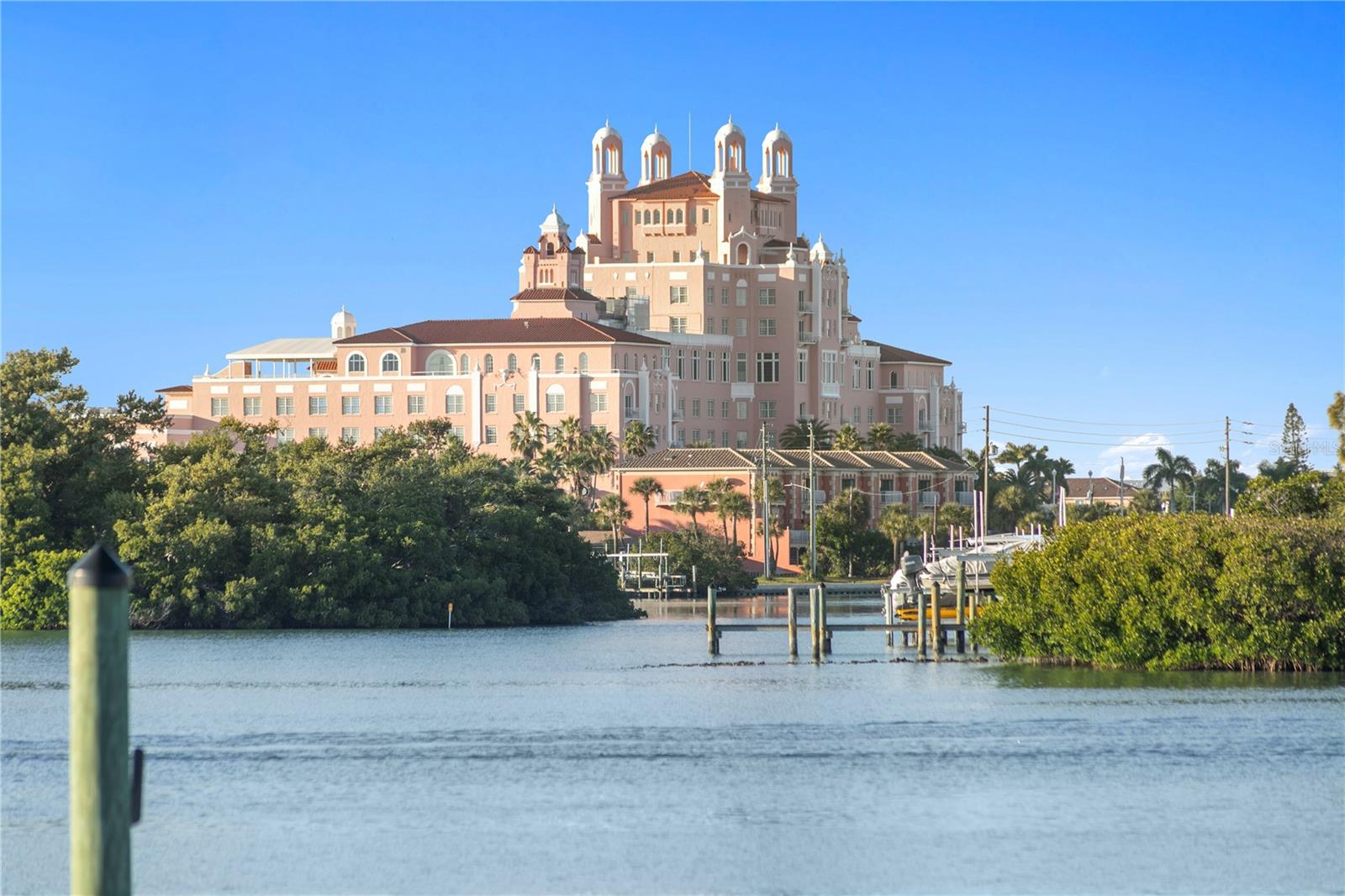 Image 32 of 47 For 253 Hermosita Drive