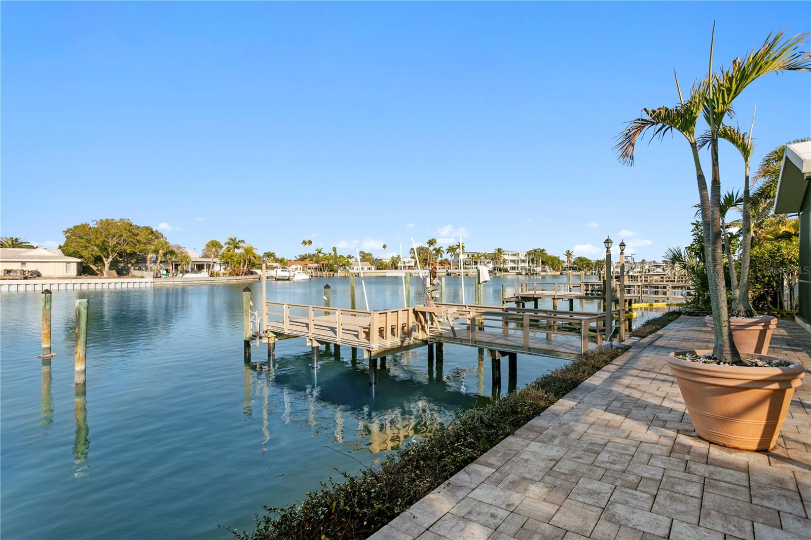 Image 33 of 47 For 253 Hermosita Drive