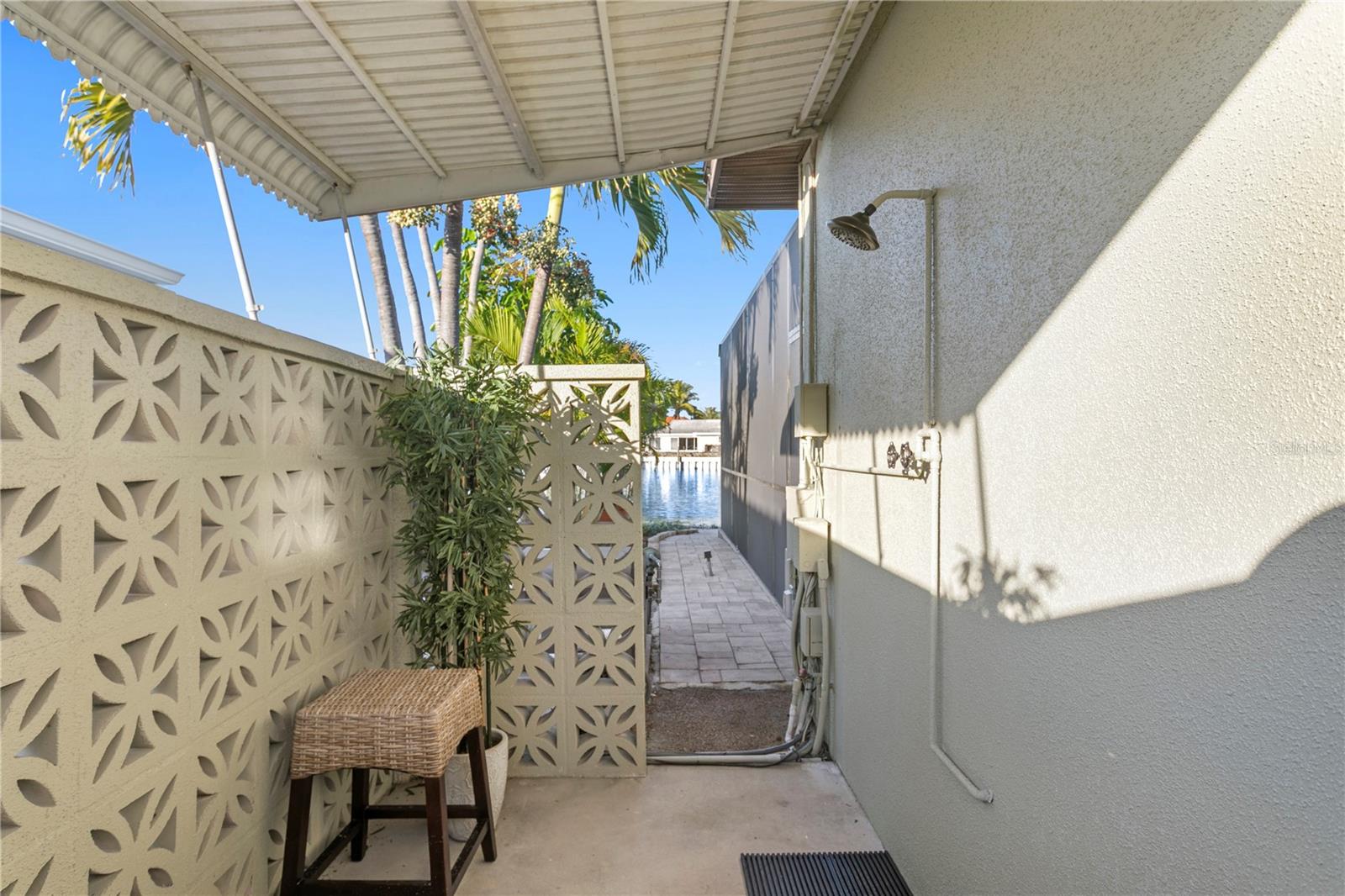 Image 35 of 47 For 253 Hermosita Drive