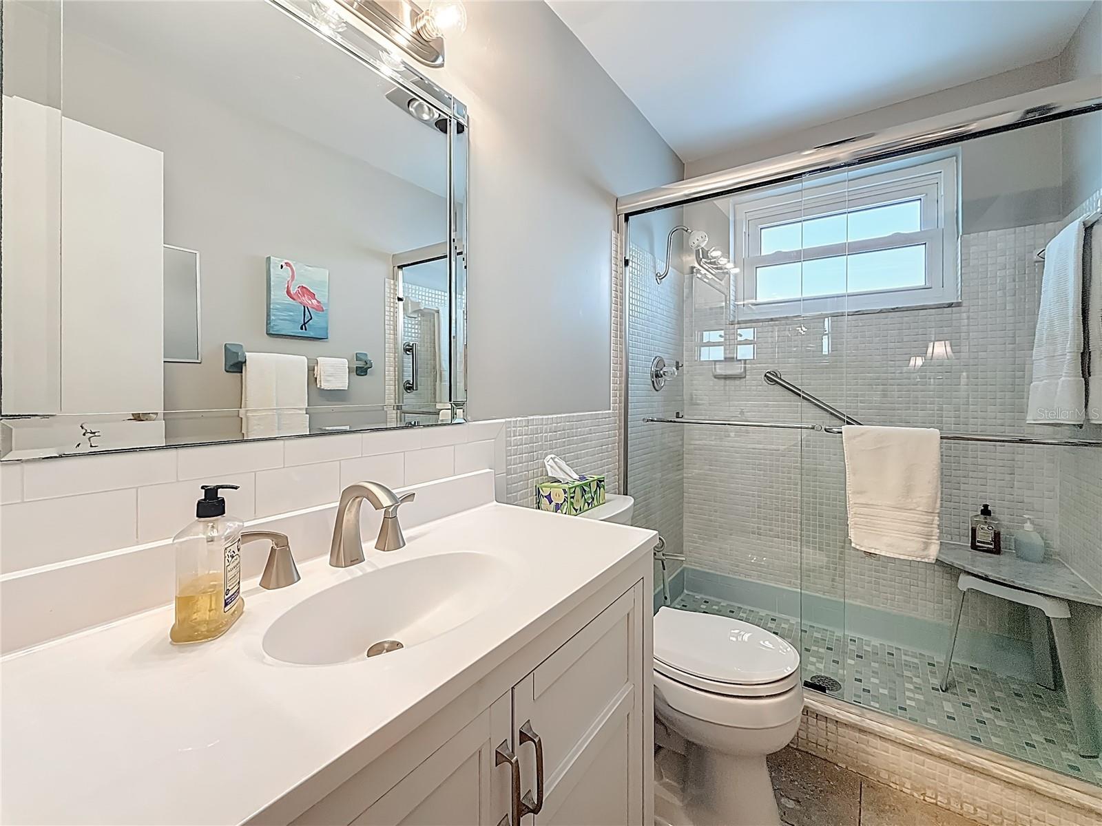 Listing photo id 31 for 5925 Shore Boulevard S 203