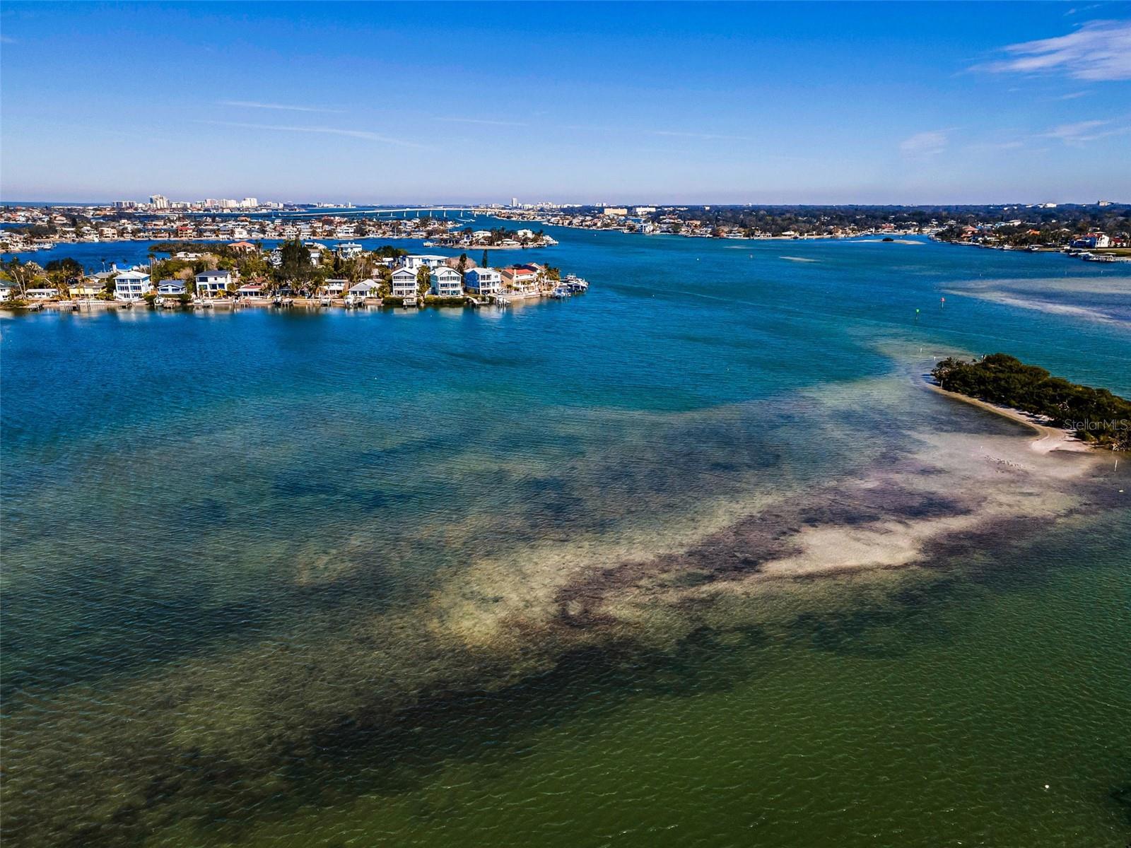 Listing photo id 21 for 366 La Hacienda Drive