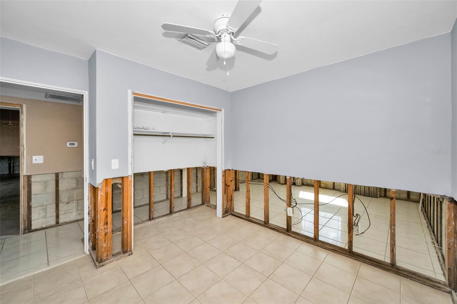 Listing photo id 51 for 366 La Hacienda Drive