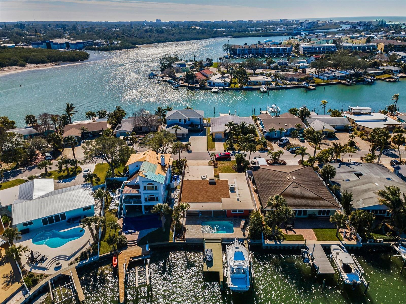 Listing photo id 78 for 366 La Hacienda Drive