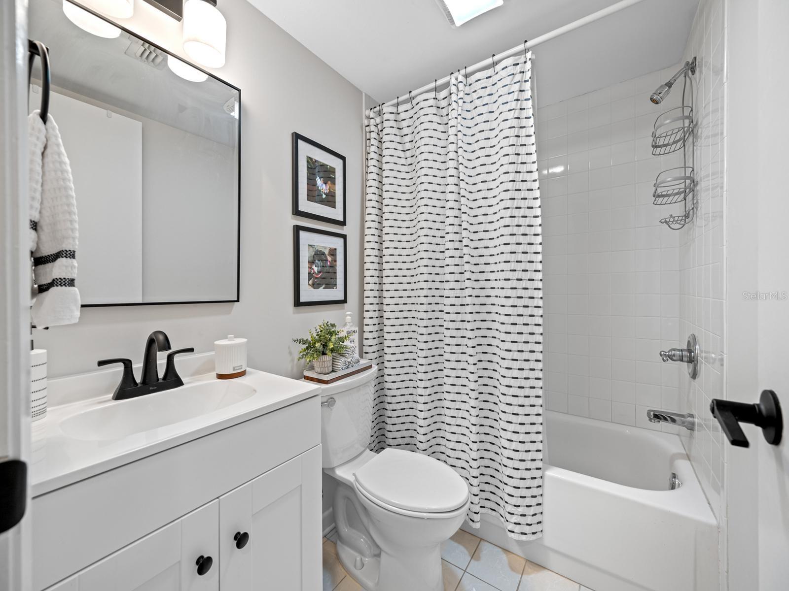 Image 17 of 26 For 3325 Bayshore Boulevard B36