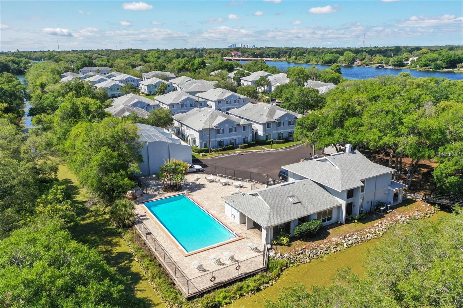 Image 27 of 33 For 4131 Dolphin Drive 4131