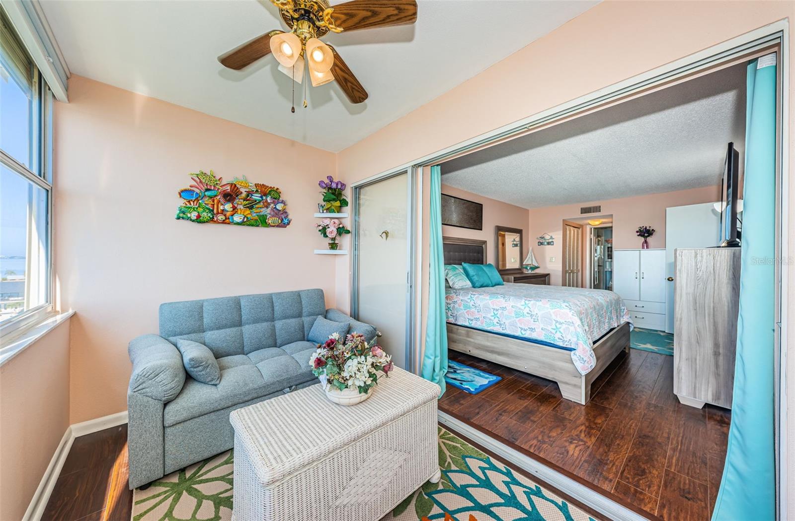 Image 27 of 64 For 4750 Cove Circle 605