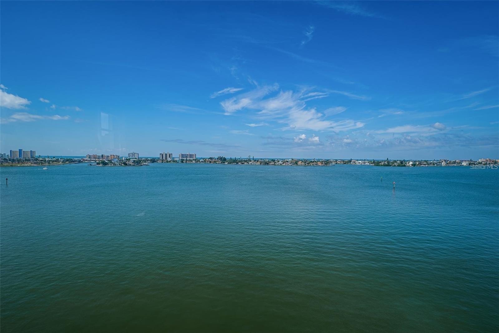 Image 31 of 64 For 4750 Cove Circle 605