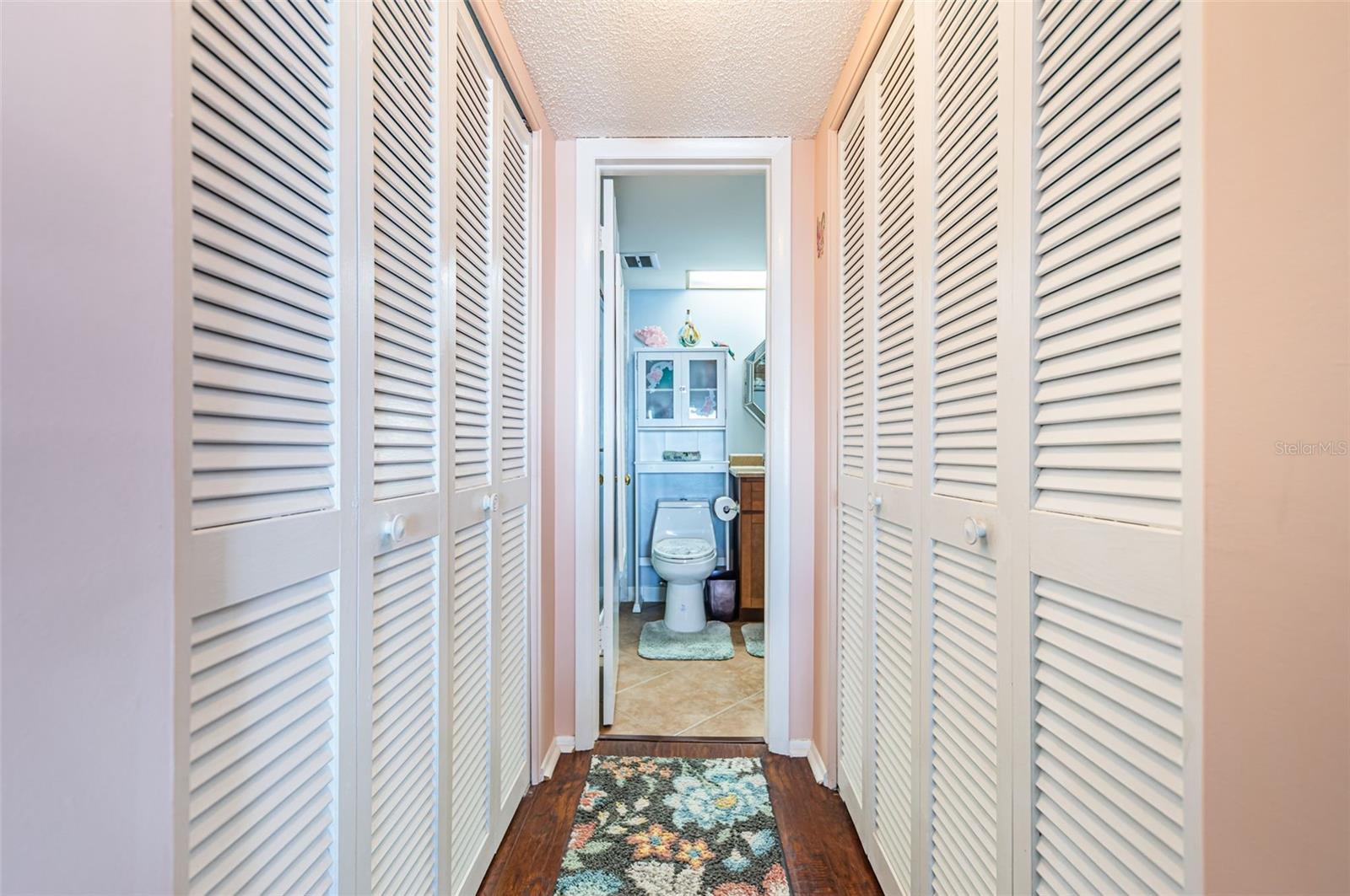 Image 35 of 64 For 4750 Cove Circle 605