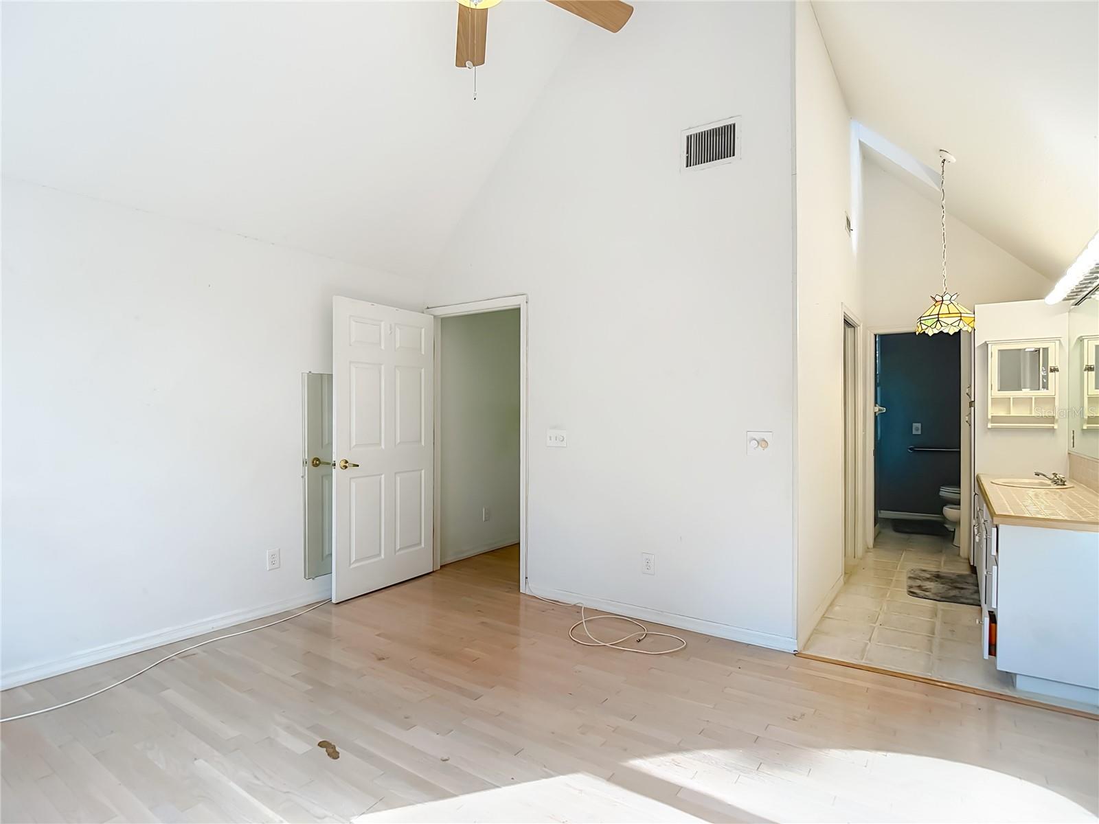 Image 26 of 51 For 27226 Black Hawk Drive