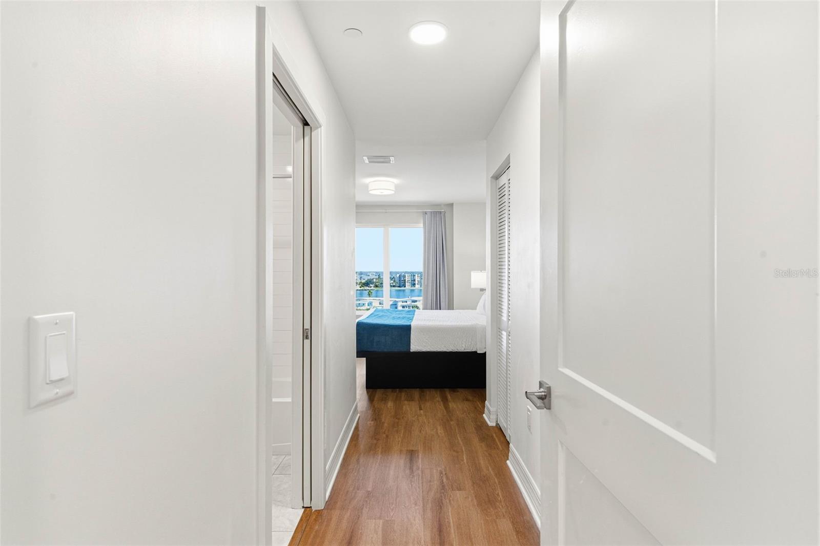 Image 14 of 46 For 24 Avalon Street 802