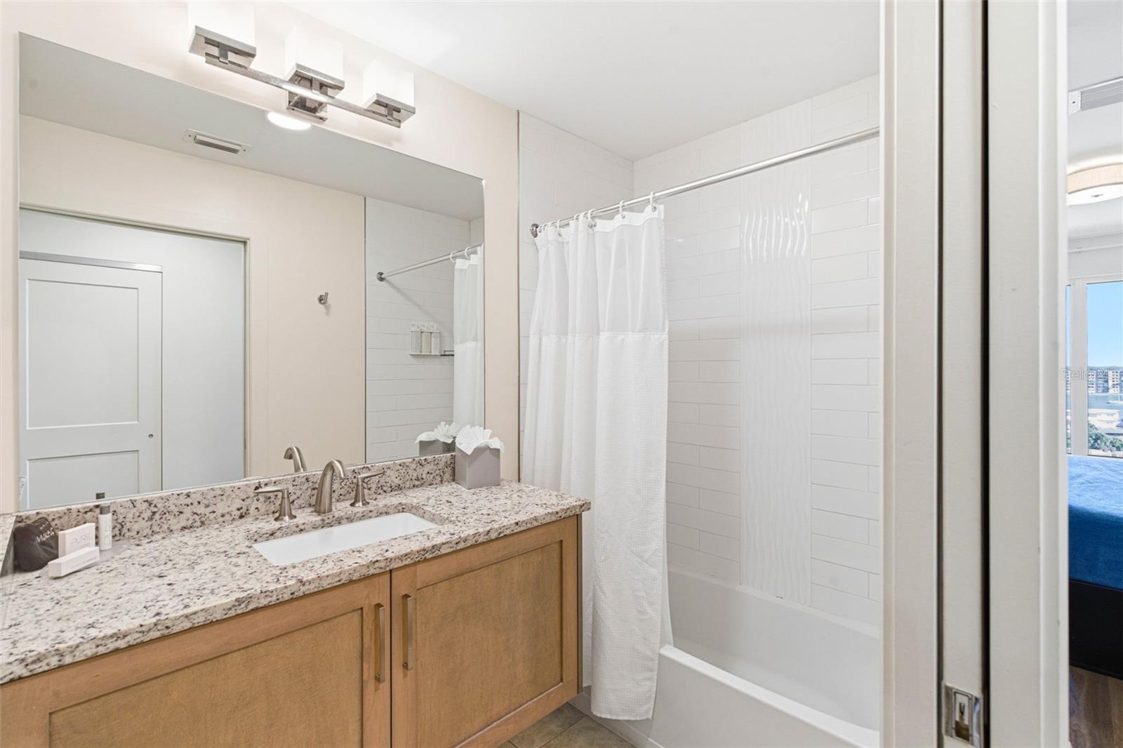 Image 15 of 46 For 24 Avalon Street 802