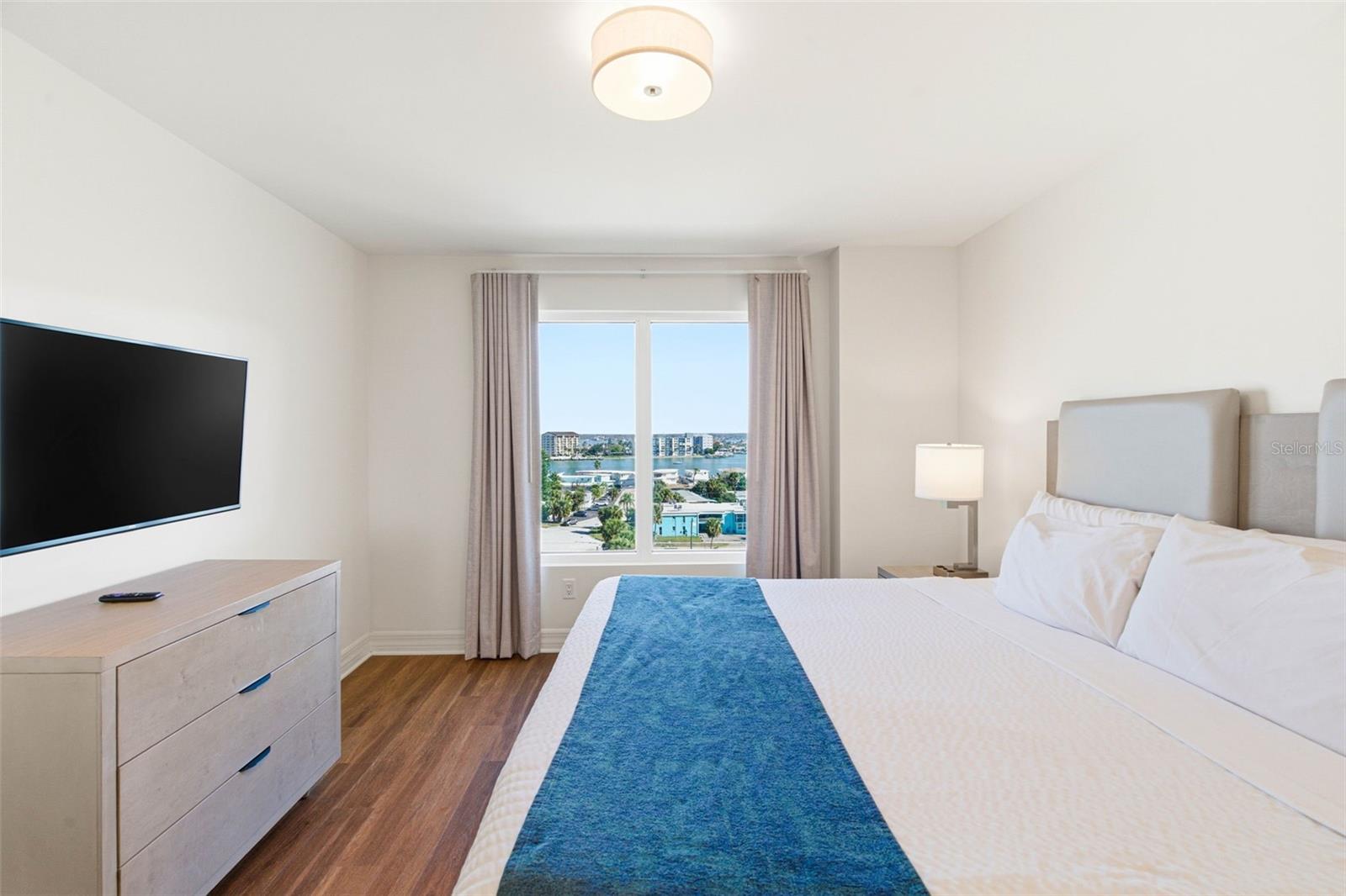 Image 16 of 46 For 24 Avalon Street 802