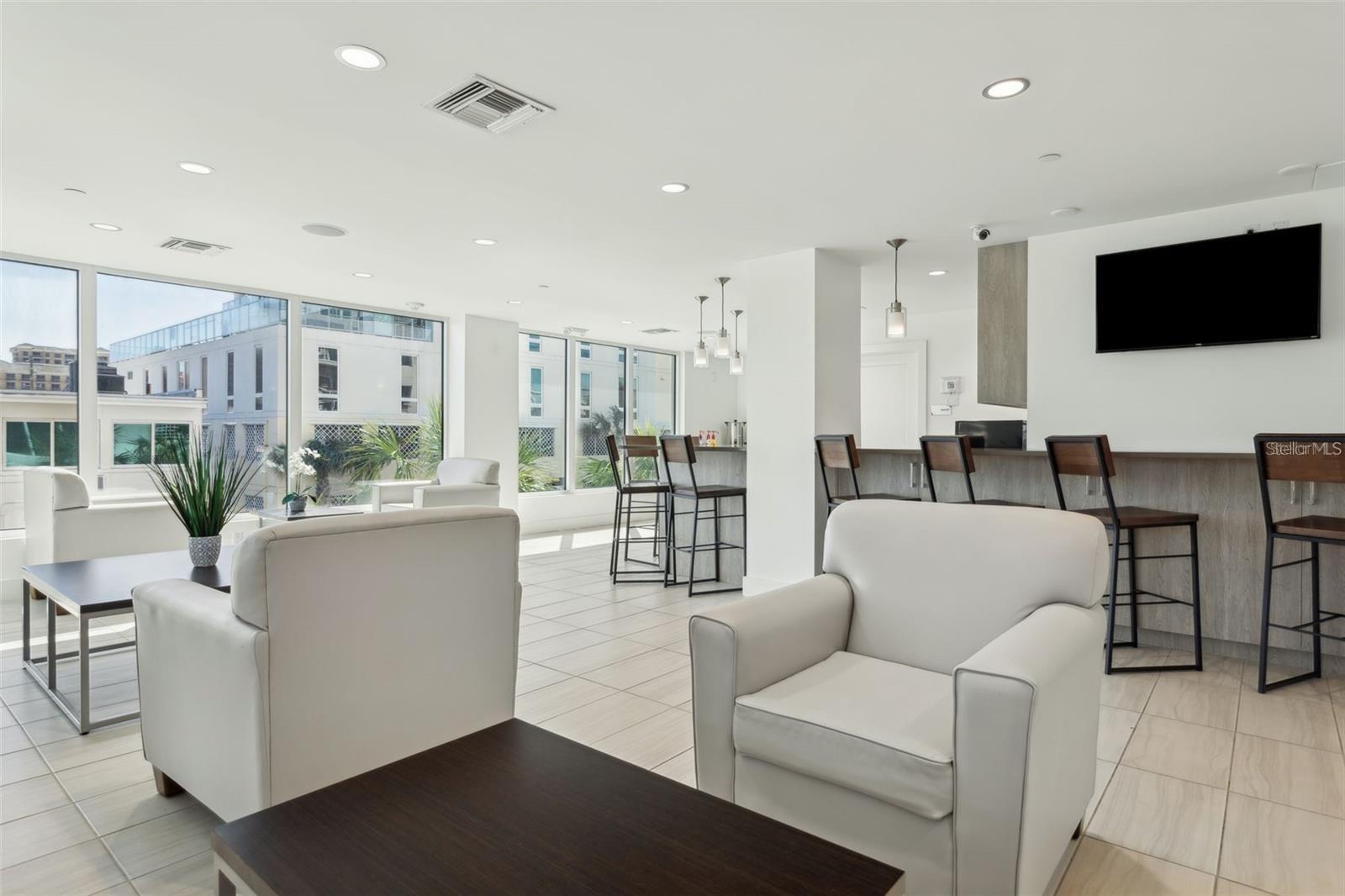 Image 42 of 46 For 24 Avalon Street 802