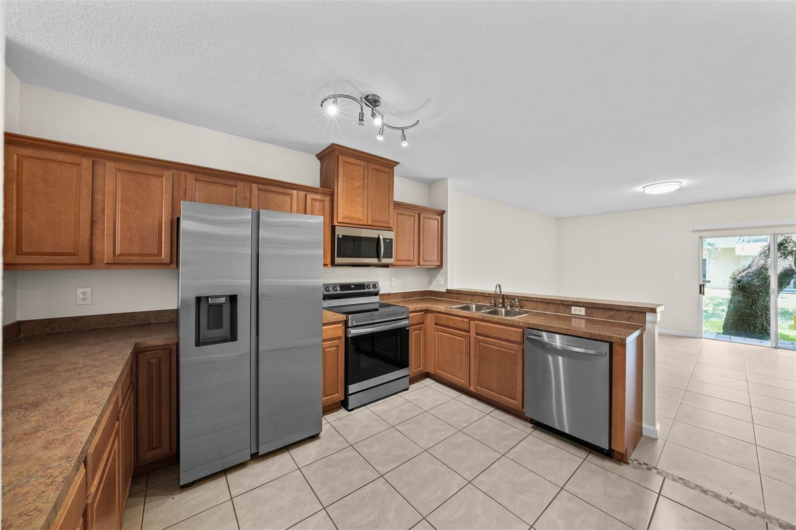 Image 10 of 45 For 5814 Nature Terrace Cove