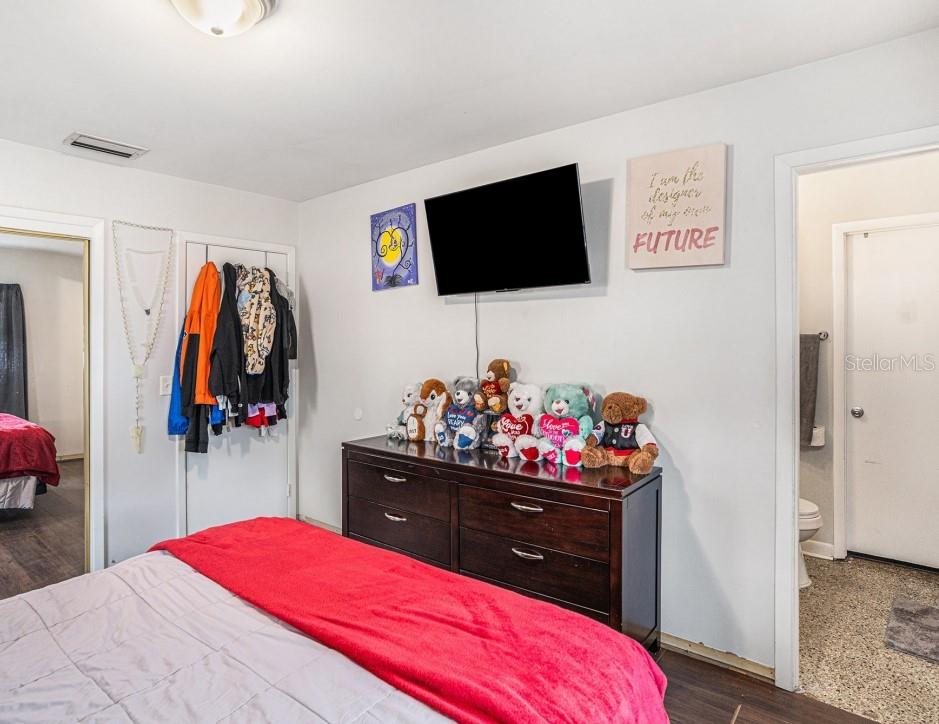 Image 11 of 20 For 6422 Rosewood Drive