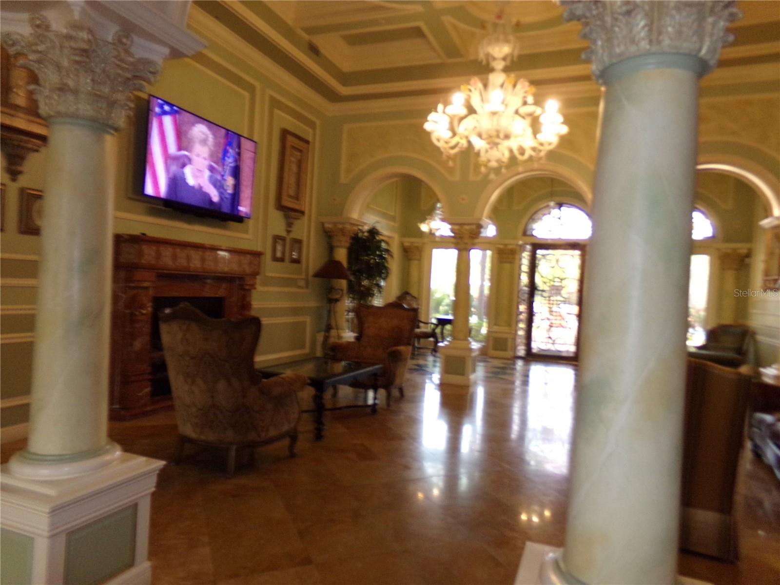 Image 33 of 72 For 2713 Via Murano 239