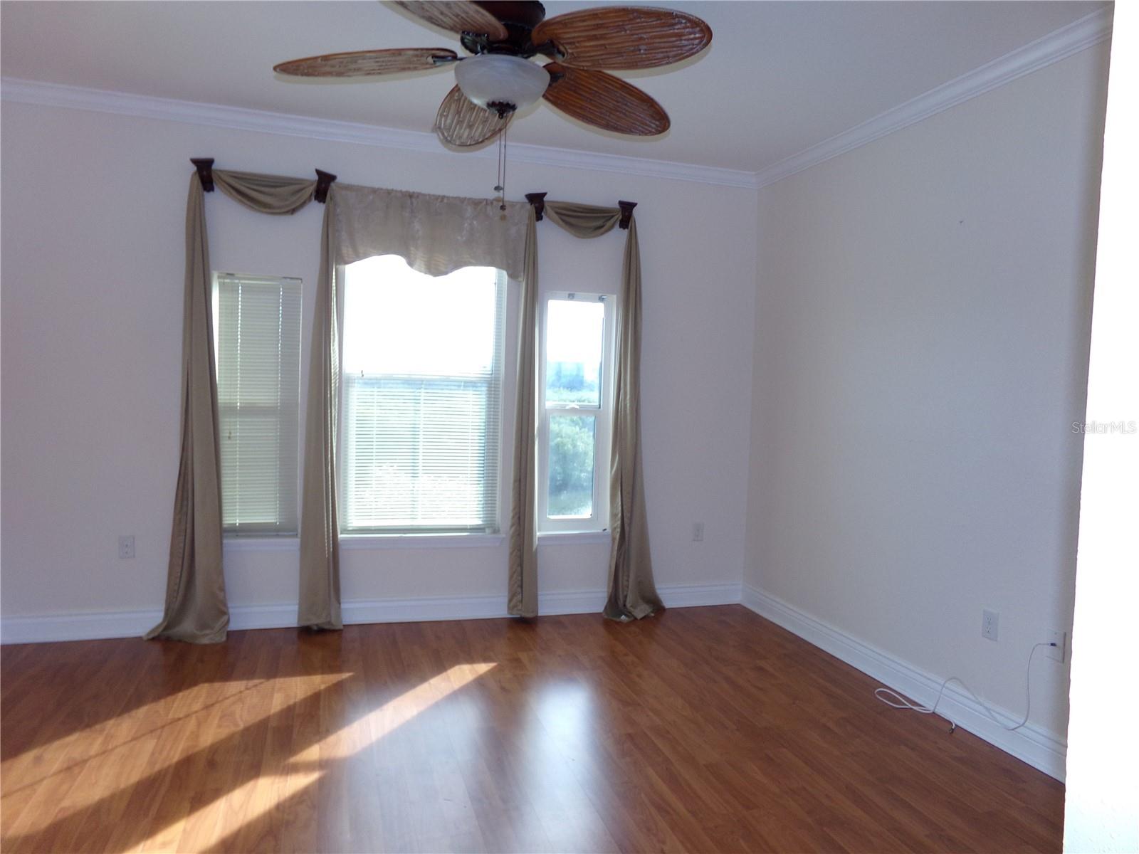 Image 54 of 72 For 2713 Via Murano 239